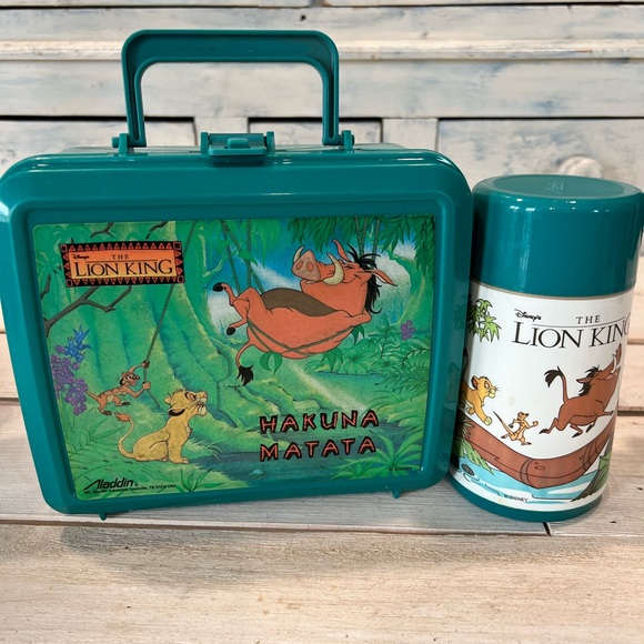 Aladdin Disney The Lion King Hakuna Matata lunch box and thermos